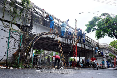 Khó giải quyết việc chiếm dụng gầm cầu