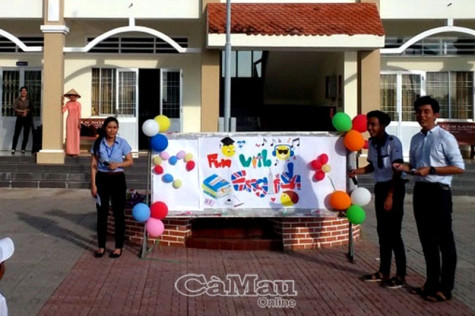 Cụ thể hoá việc học và làm theo Bác