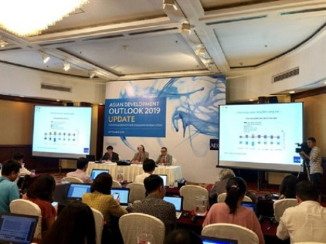 Năm 2019, dự báo lạm phát giảm từ 3,5% xuống còn 3,0%