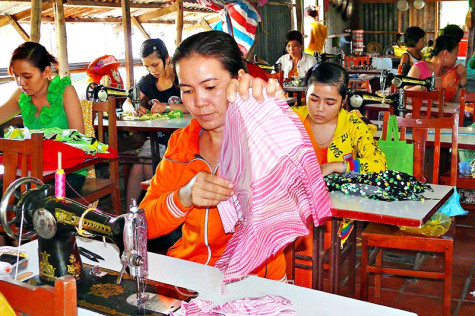 Bài 1: Khoảng lặng lao động ngoài tỉnh