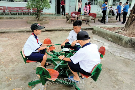 Sân chơi bổ ích từ nguồn vốn xã hội hoá