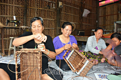 Việc làm  cho lao động nông thôn