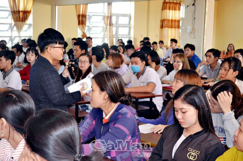 Sinh viên định hướng bản thân với “bệ phóng Việt Nam Digital 4.0”