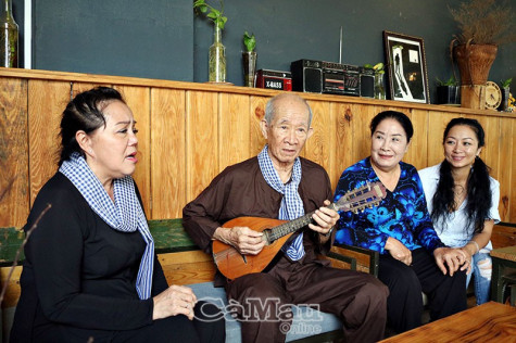 Thương hoài một điệu nói thơ...