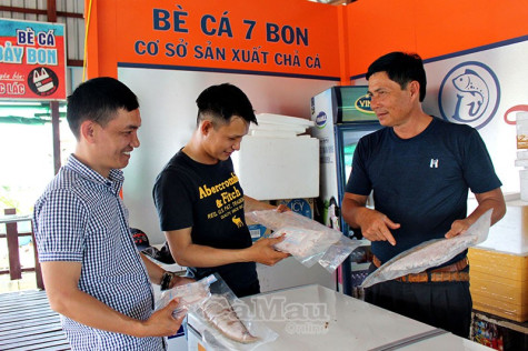 Bảy bon “Vua cá thác lác”