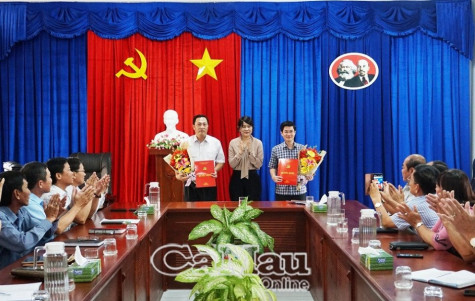 Ban Thường vụ Tỉnh ủy công bố các quyết định điều động cán bộ