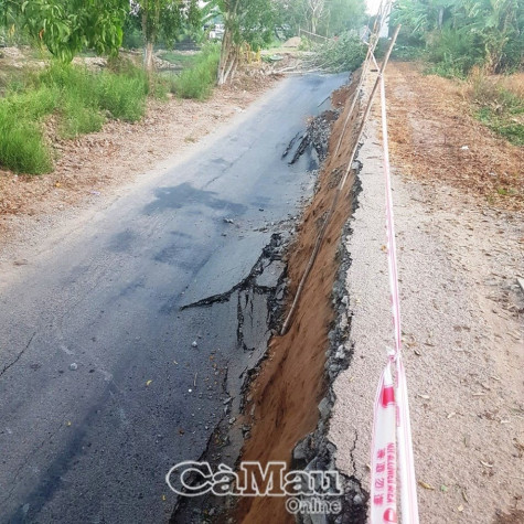 Thêm vụ sụp lún đất tại xã Trần Hợi