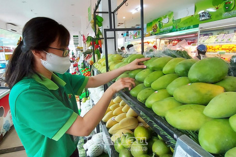 Đeo khẩu trang dần trở thành thói quen của người dân