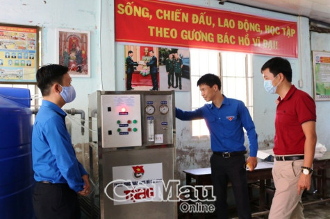 Trung ương Đoàn TNCS Hồ Chí Minh hỗ trợ 50 bồn chứa nước