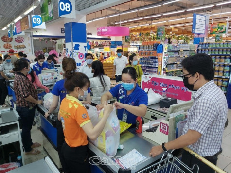 Bỏ quy định giãn cách đối với một số hoạt động kinh doanh và đi lại