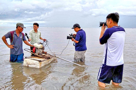 Lại chuyện ở bãi nghêu