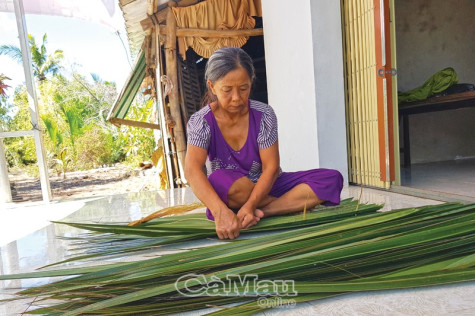 Lá đơn xin thoát nghèo