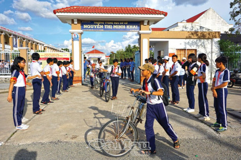 Đưa an toàn giao thông  vào học đường