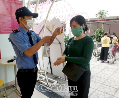 Quản lý người nhập cảnh khi mở lại đường bay quốc tế