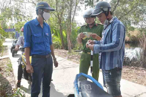 Giao thông nông thôn: Thông nhưng chưa thoáng - Bài 3: Bất ổn trật tự giao thông