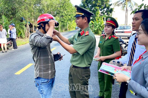 Thanh niên với văn hoá giao thông