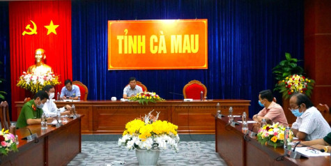 Kiểm soát chặt chẽ người về địa phương