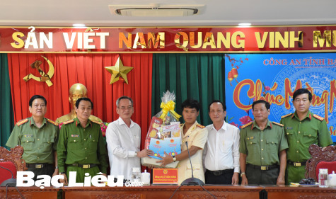 Lãnh đạo tỉnh thăm, chúc tết các lực lượng vũ trang nhân dịp mừng xuân Tân Sửu 2021