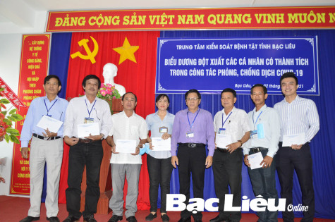 Chuyện chưa kể về những “đặc nhiệm” truy vết COVID-19