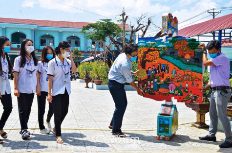 Thi đua, sáng tạo trong học đường