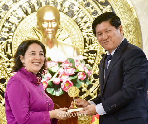 Cần có chủ trương về xây dựng nhà máy xử lý nước mặn thành nước ngọt