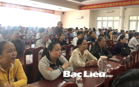 Học sinh sử dụng điện thoại trong lớp học - Phải có điều kiện đi kèm