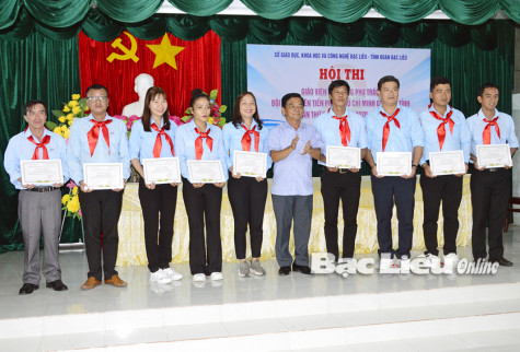 27/35 thí sinh được công nhận danh hiệu Giáo viên làm tổng phụ trách Đội giỏi cấp tỉnh