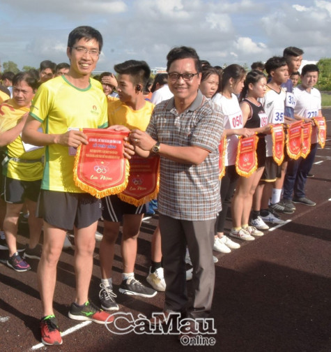Ngày chạy Olympic vì sức khỏe toàn dân