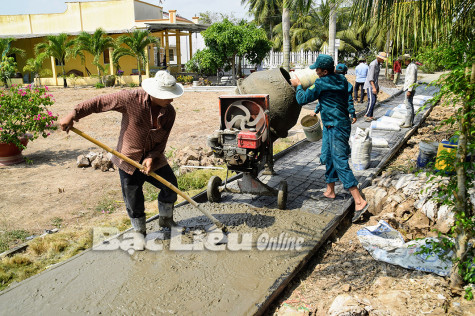 UBND tỉnh: Sơ kết công tác sửa chữa, cải tạo, nâng cấp đường giao thông nông thôn