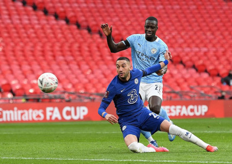 Vượt qua Man City, Chelsea vào chung kết FA Cup.