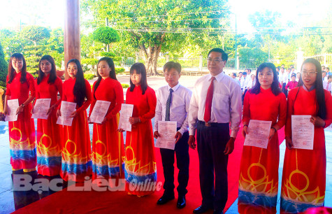 Phát triển đảng viên - số lượng đi cùng chất lượng