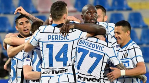 Inter Milan lên ngôi vương Serie A sau 11 năm dài chờ đợi