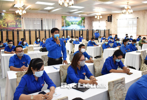 Hội nghị giao lưu, gặp gỡ giữa cử tri trẻ với ĐBQH, đại biểu HĐND và lãnh đạo Ủy ban Bầu cử tỉnh