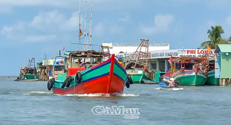 Khánh Hội  hoàn thành gắn thiết bị giám sát hành trình tàu cá