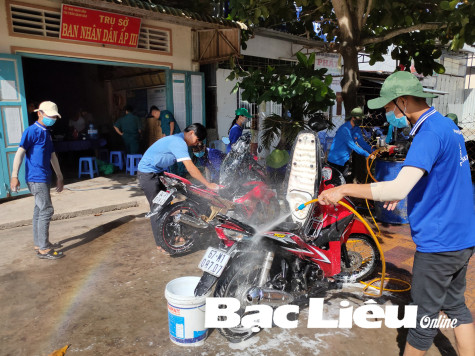 Tuổi trẻ Bạc Liêu thi đua học và làm theo Bác