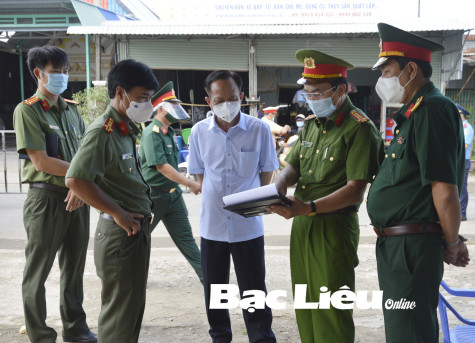 Chủ tịch UBND tỉnh - Phạm Văn Thiều: Huyện Hòa Bình cần rà soát lại người đi làm ăn xa về địa phương