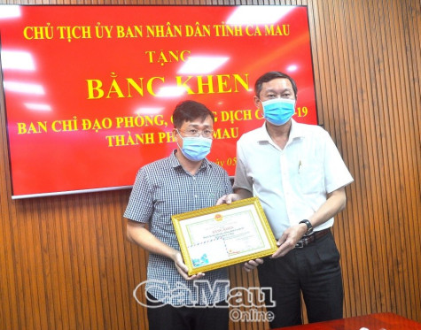 Chủ tịch UBND tỉnh tặng Bằng khen cho Ban chỉ đạo phòng, chống dịch Covid-19 Tp.Cà Mau