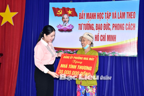 Thực hiện Nghị quyết Trung ương 4 (khóa XII) gắn với Chỉ thị 05 của Bộ Chính trị: Nâng cao vai trò, trách nhiệm của cán bộ, đảng viên