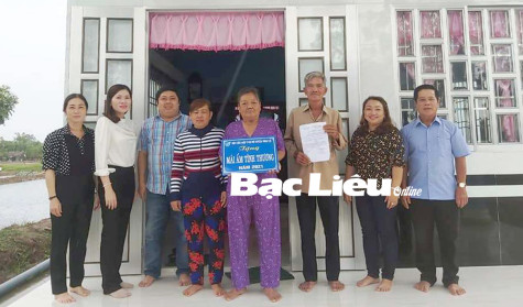 Hội LHPN huyện Vĩnh Lợi: Bàn giao “Mái ấm tình thương” cho gia đình hội viên nghèo