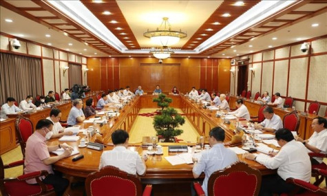 Tăng cường phòng, chống dịch COVID-19 và phát triển kinh tế - xã hội