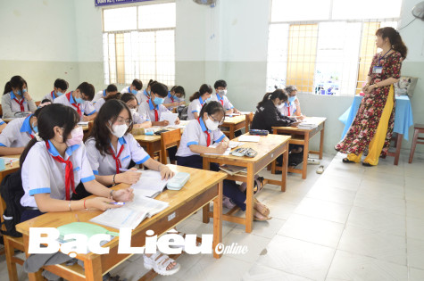 Học sinh lớp 9 và lớp 12 sẽ trở lại trường từ ngày 14/6