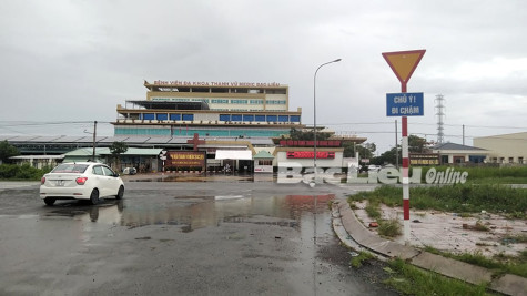 Lắp đặt các biển báo đảm bảo an toàn giao thông trên đường tránh quốc lộ