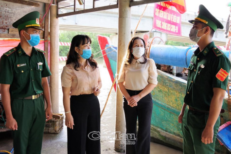 Động viên các chốt biên phòng chống dịch