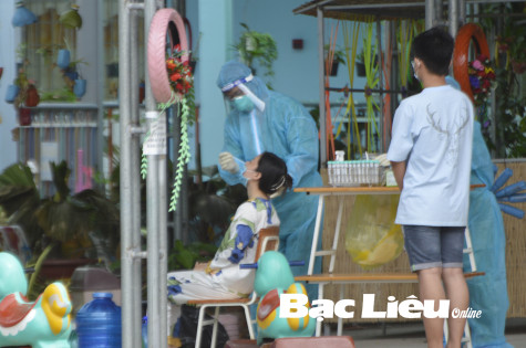Trường hợp dương tính qua test nhanh ở huyện Hồng Dân đã có kết quả xét nghiệm âm tính với virus SARS-CoV-2