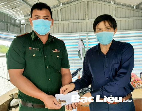 Huyện Hòa Bình: Hỗ trợ hiệu quả đời sống người dân bị ảnh hưởng do dịch COVID-19