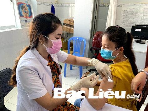 Đội ngũ truyền thông được tiêm mũi 2 vắc-xin phòng COVID-19