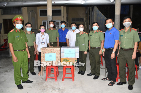 Các đơn vị, địa phương thăm hỏi, tặng quà chốt gác phòng, chống dịch bệnh COVID-19