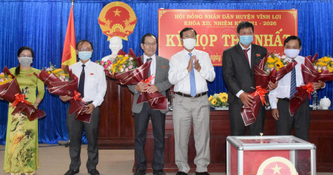 Kỳ họp thứ nhất, HĐND huyện Vĩnh Lợi khóa XII, nhiệm kỳ 2021 - 2026: Bầu các chức danh chủ chốt HĐND và UBND huyện khóa mới