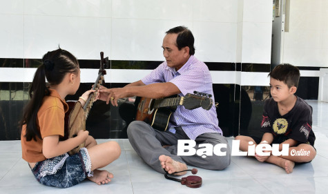 Để làng quê luôn vọng tiếng đờn ca tài tử