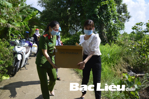 Những câu chuyện đẹp giữa mùa dịch